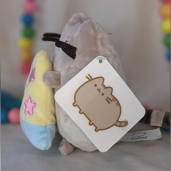 Pizza Time - Pusheen Box Exclusive Plush Toy - Picture 5 of 7